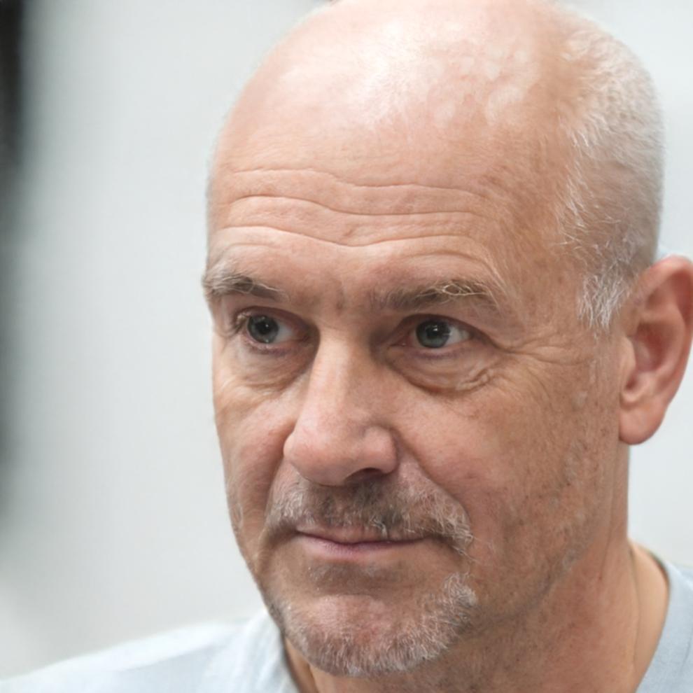 Hendrik Lindström – Finanzanalyst und Programmleiter